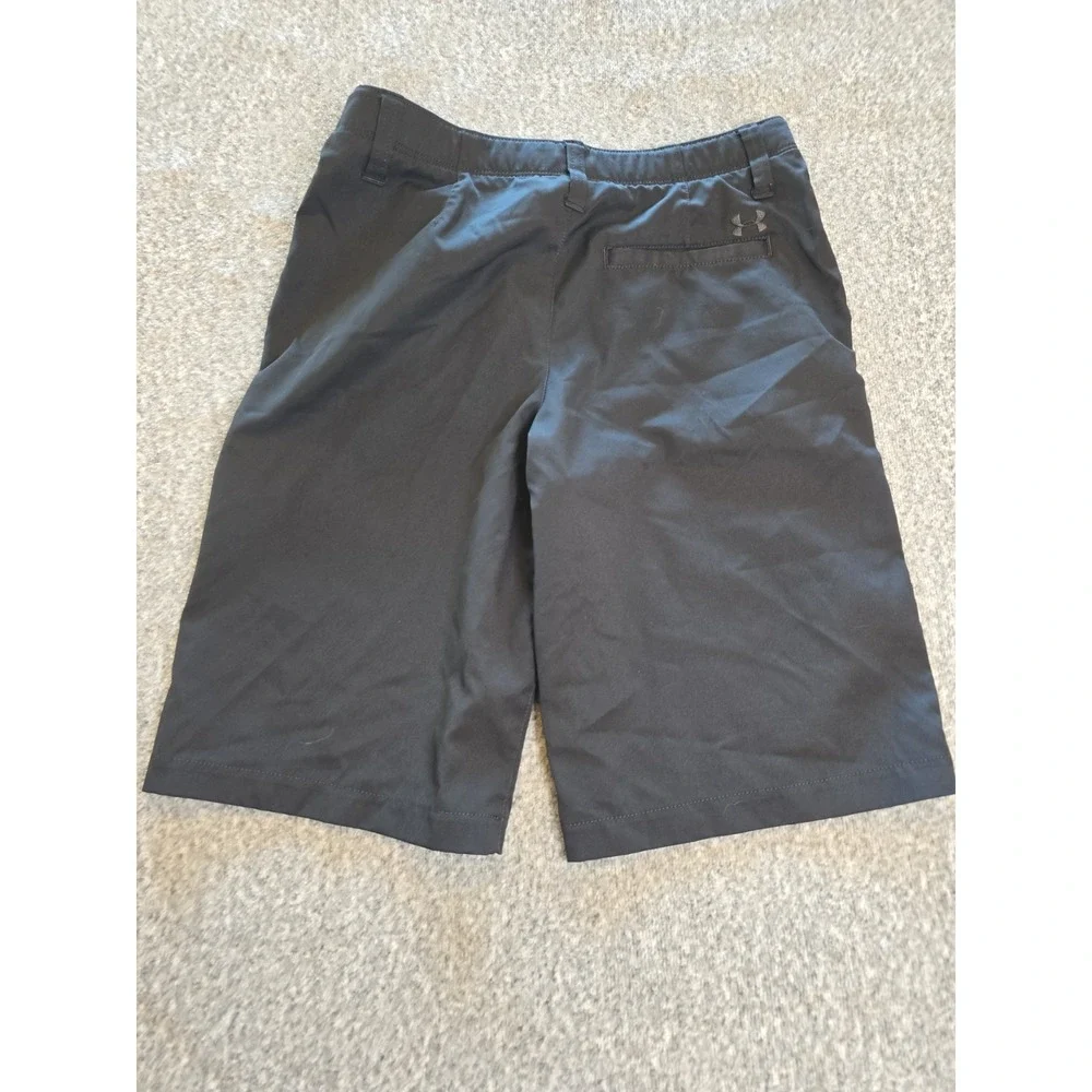 Under Armour Shorts Youth Black Match Play Golf Heat Gear Stretch Waist Size 14